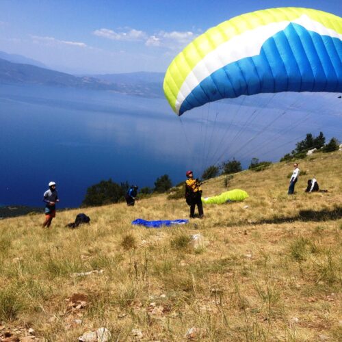 Airzone Gleitschirmreise Mazedonien Start Ohridsee